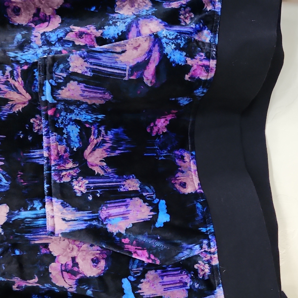 Floral Print Women's Hoodie - Picture 7 of 12